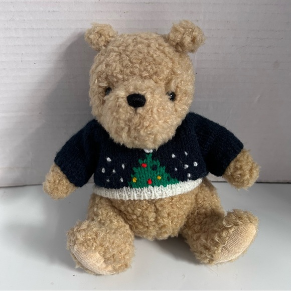 Gund Classic Pooh 7” plush with removable navy blue Christmas tree sweater - Picture 1 of 6